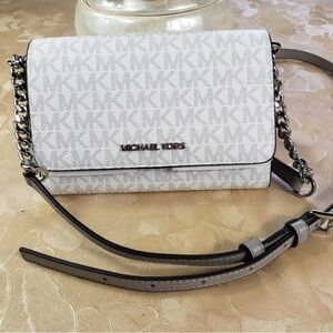 Michael Kors Jet Set Travel Phone Crossbody Wallet Bright White.